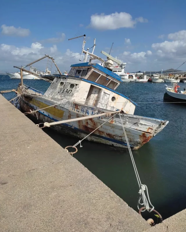 Renata, cos' è andato storto?
.
Renata, what went wrong?
.
🛥️🌊🔱🌪️🌪️
.
#lost #sunk #abandoned #sea
.
Ram ON Cloud ▪️ ®️🅰️〽️🔛 💭
➿➿➿➿➿➿➿➿➿➿➿➿➿➿➿➿➿
✍|#tv_hiddenbeauty #rustlord_unity #explore #froggy_explorers #sombrexplore #urbex #urbex_europ #urbexplaces #jj_urbex #ig_urbex #exploring #escape #urbex_detective #urbex_kings #jjlove #jj_abandoned #urbexcommunity
#ig_sardinia #sardinia #sardegna_natura #sardegna_super_pics #sardegnaofficial #sardegna_reporter
#instagood #instamood
#instamoment